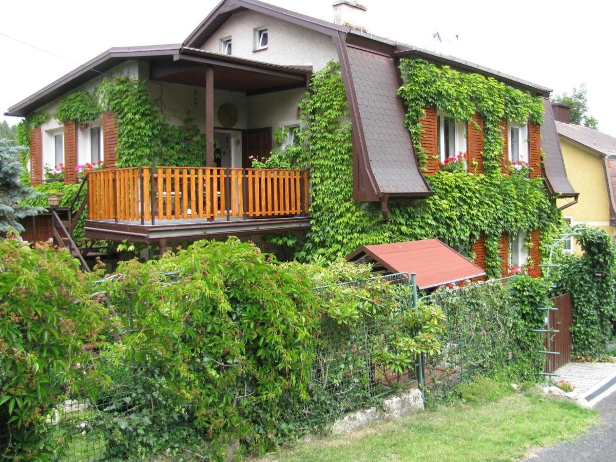 Modern Apartment In Carlsbad With Garden Karlsbad Exteriör bild